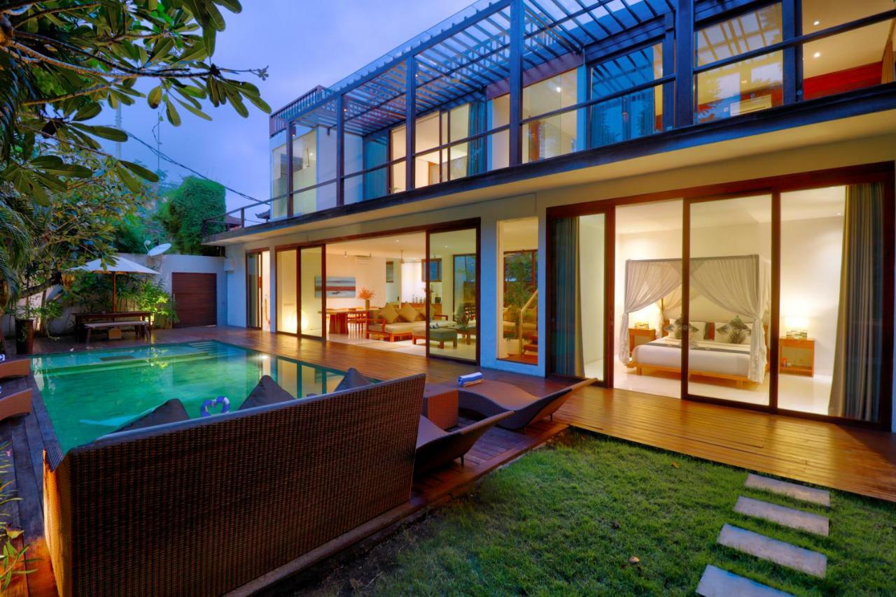 Beach Axis Villa, Seminyak Exterior photo